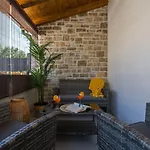Strandnahes, Modernes Mit Privater Terrasse, Grill - Nur 250 Meter Zum Porec
