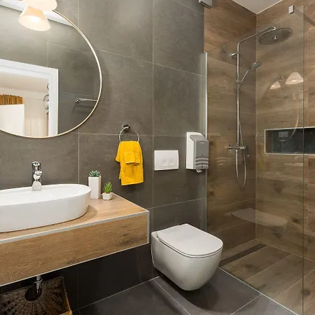 Apartment Strandnahes, Modernes Mit Privater Terrasse, Grill - Nur 250 Meter Zum